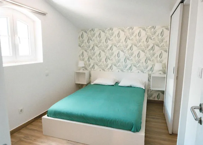 旅馆 卡斯卡伊斯湾旅馆 *