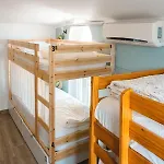 Bay Hostel *