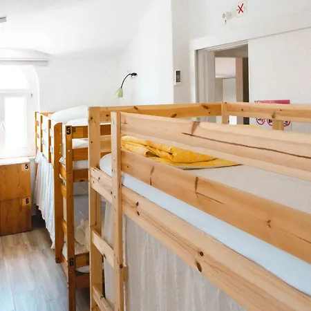 Bay Hostel *