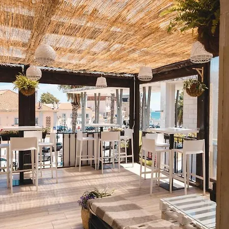 بيت شباب Bay كاسكايس