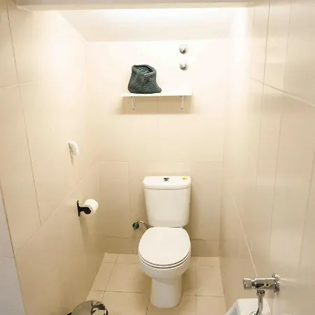Bay Hostel *